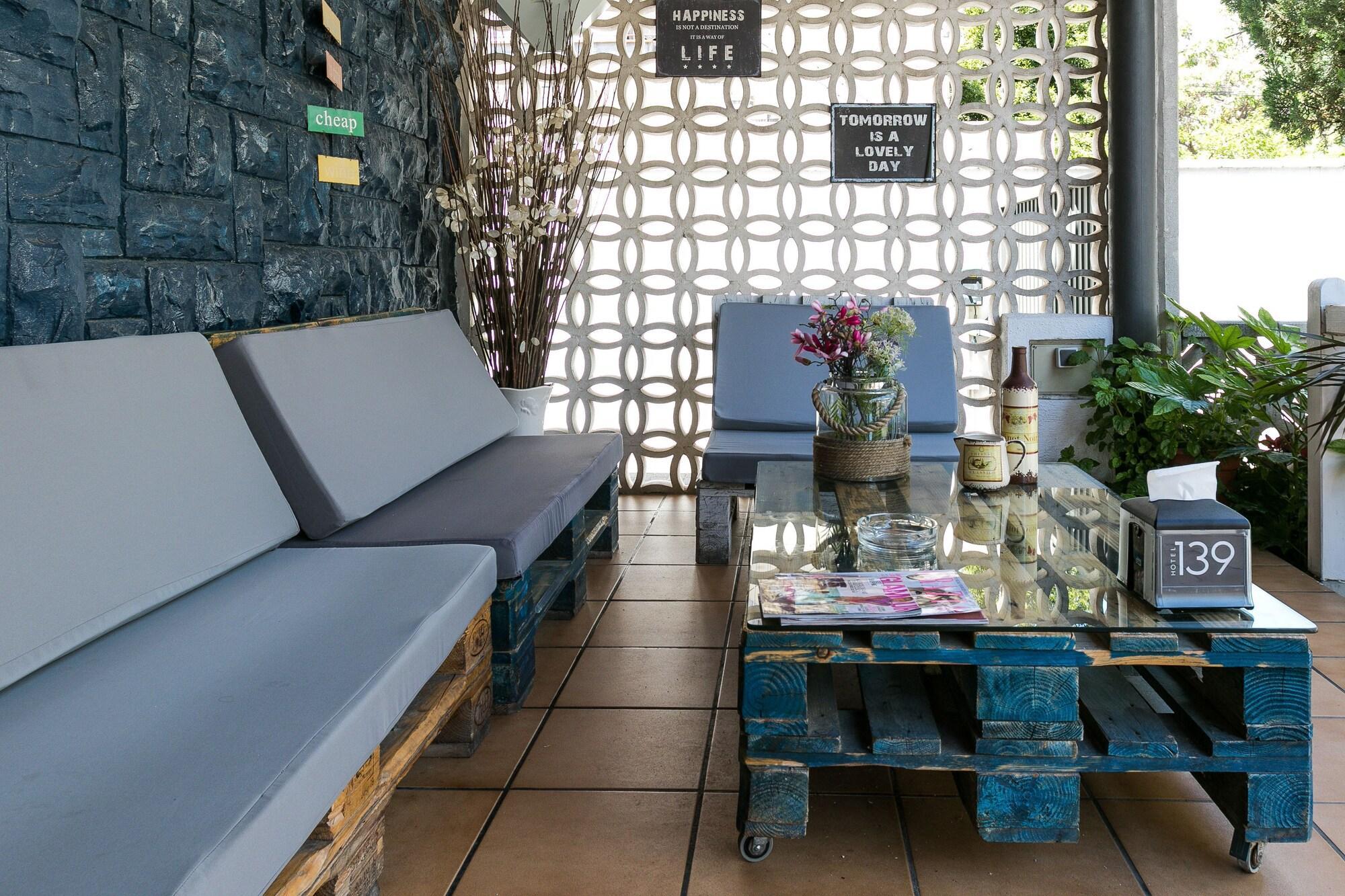 Hotel 139 Castelldefels Dış mekan fotoğraf