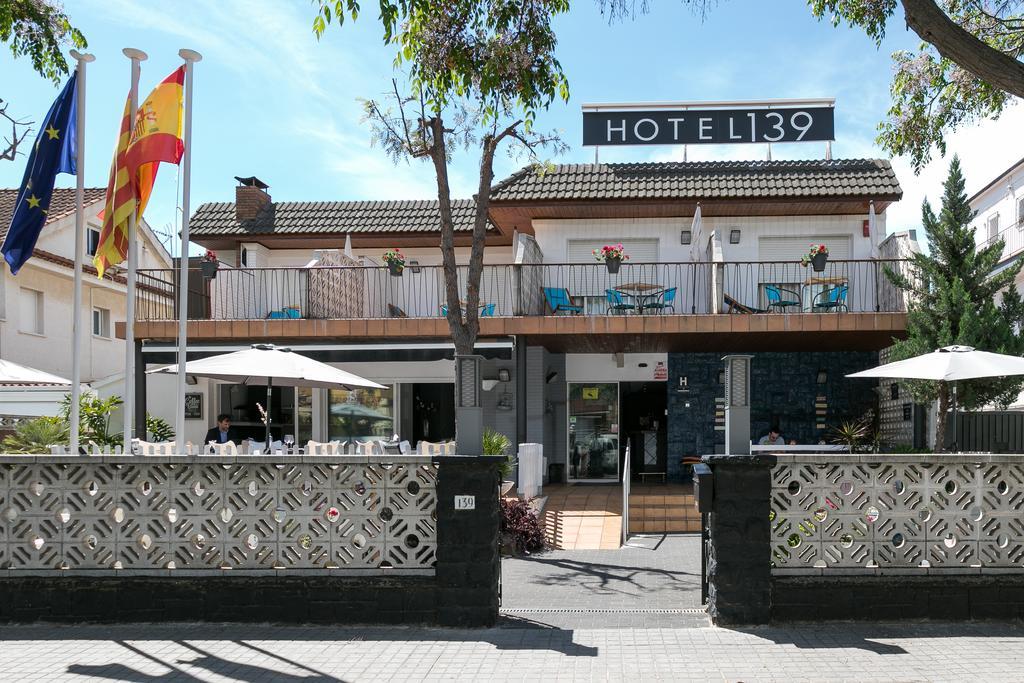 Hotel 139 Castelldefels Dış mekan fotoğraf