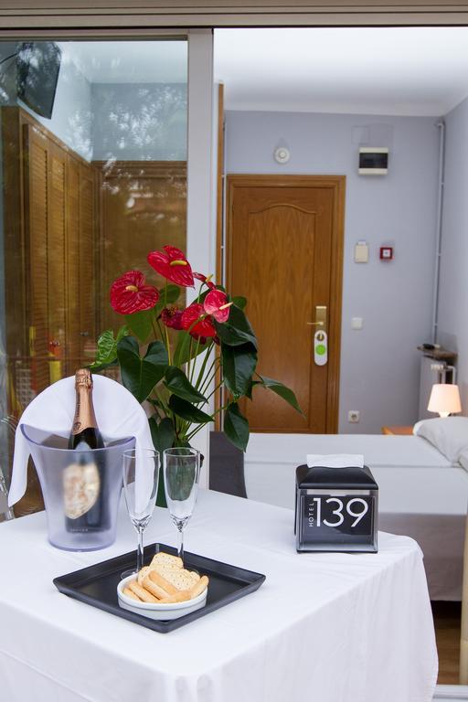 Hotel 139 Castelldefels Oda fotoğraf